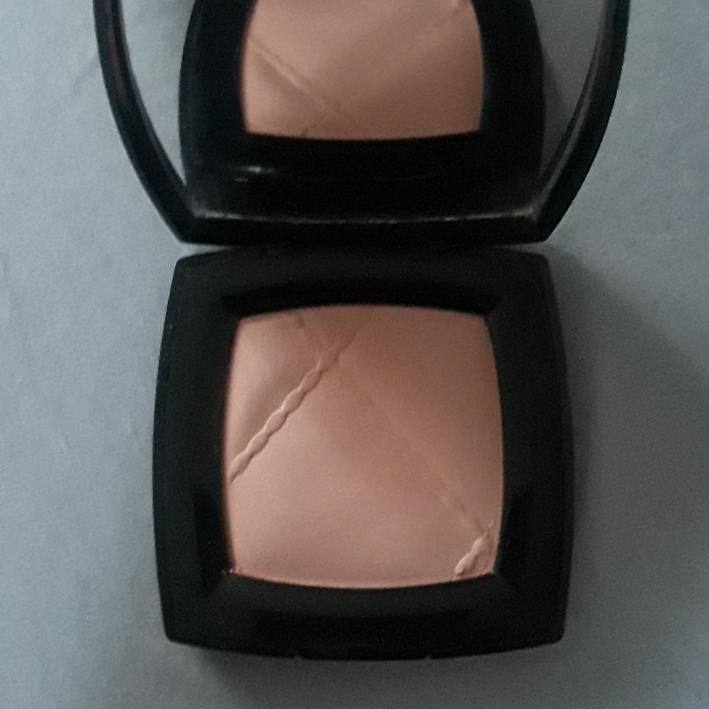 Chanel satin De Chanel